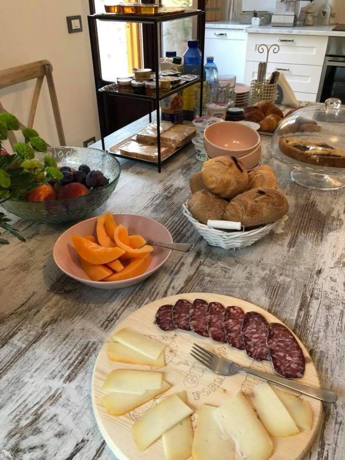 マリーナ・ディ・カッラーラ Brezza Marina Bed & Breakfast エクステリア 写真